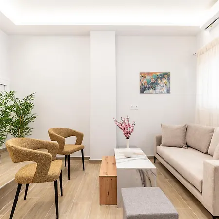 Port Cyan - 2 Min Walk To Harbor & Beaches