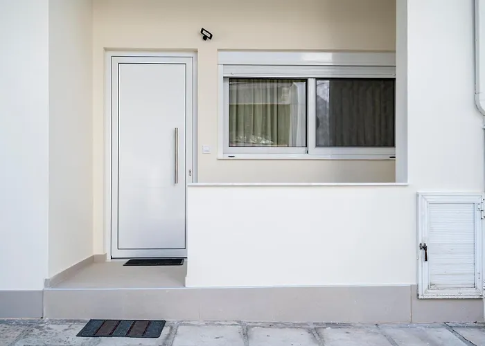 Port Cyan - 2 Min Walk To Harbor & Beaches Kos Town