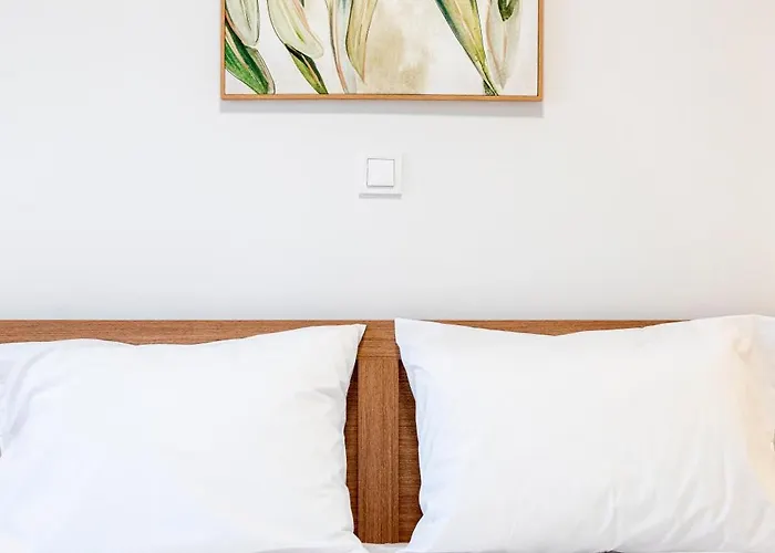 Port Cyan - 2 Min Walk To Harbor & Beaches Apartment Kos Town